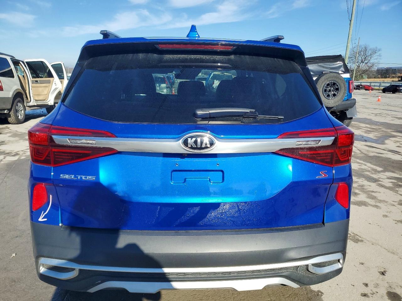 2021 KIA SELTOS S photo 11
