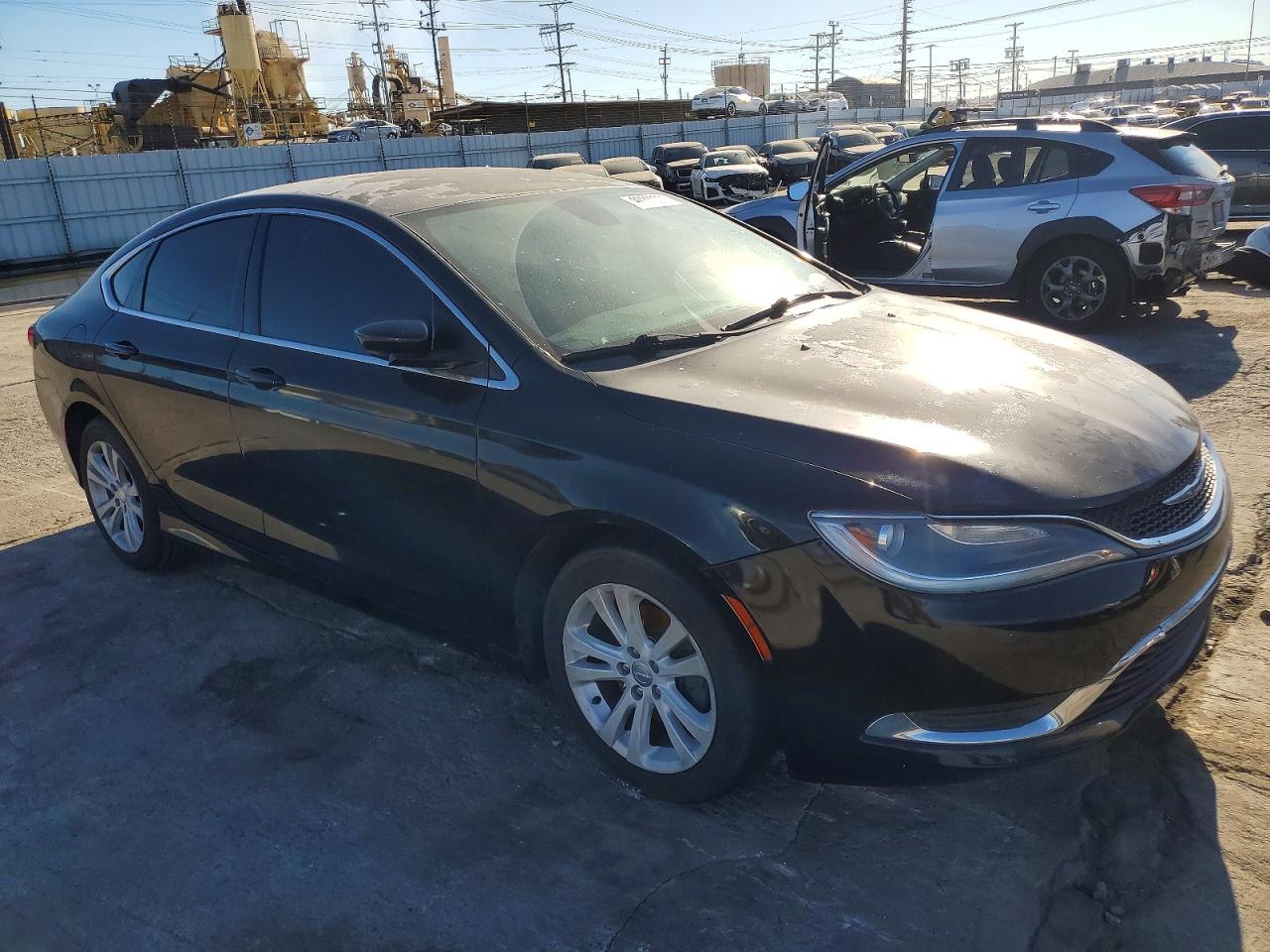 2016 CHRYSLER 200 LIMITED photo 4