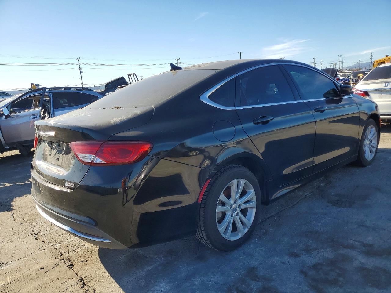 2016 CHRYSLER 200 LIMITED photo 3