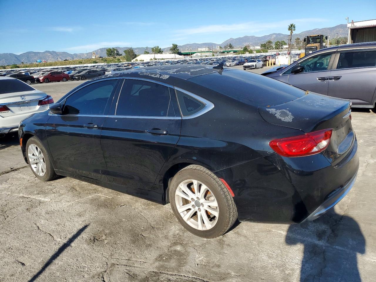 2016 CHRYSLER 200 LIMITED photo 2