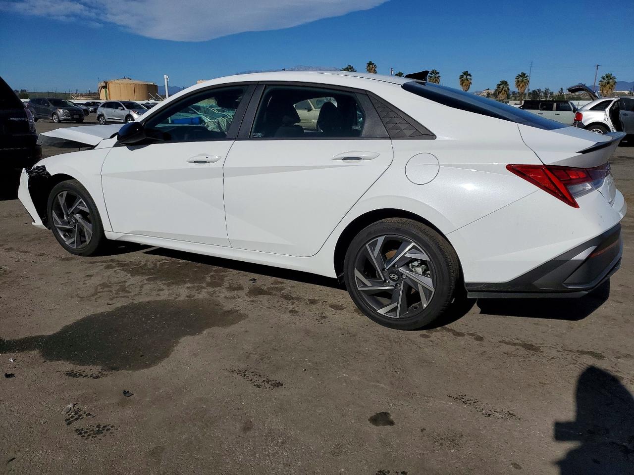 2025 HYUNDAI ELANTRA BLUE photo 2
