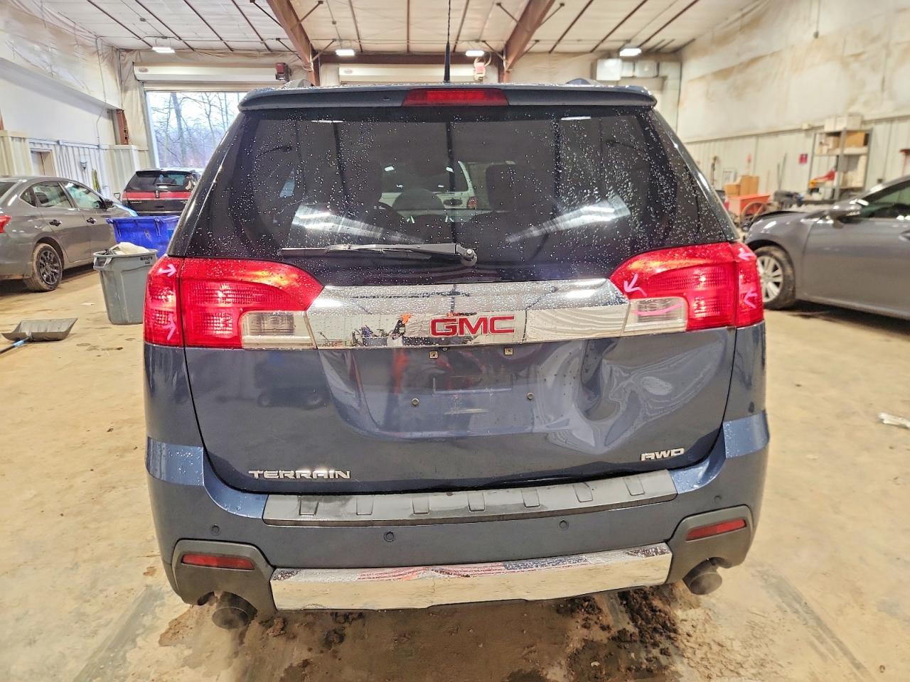 2012 GMC TERRAIN SLT photo 6