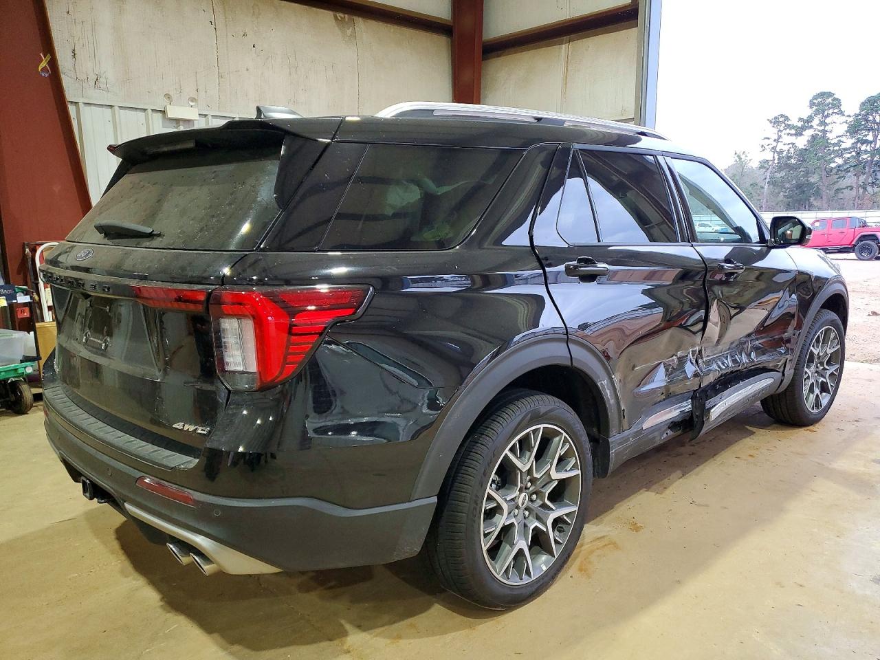 2025 FORD EXPLORER PLATINUM photo 3