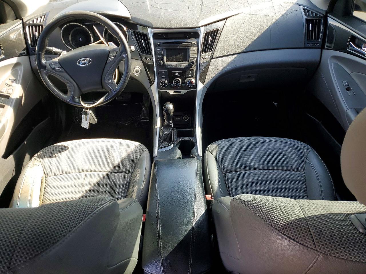 2014 HYUNDAI SONATA SE photo 8