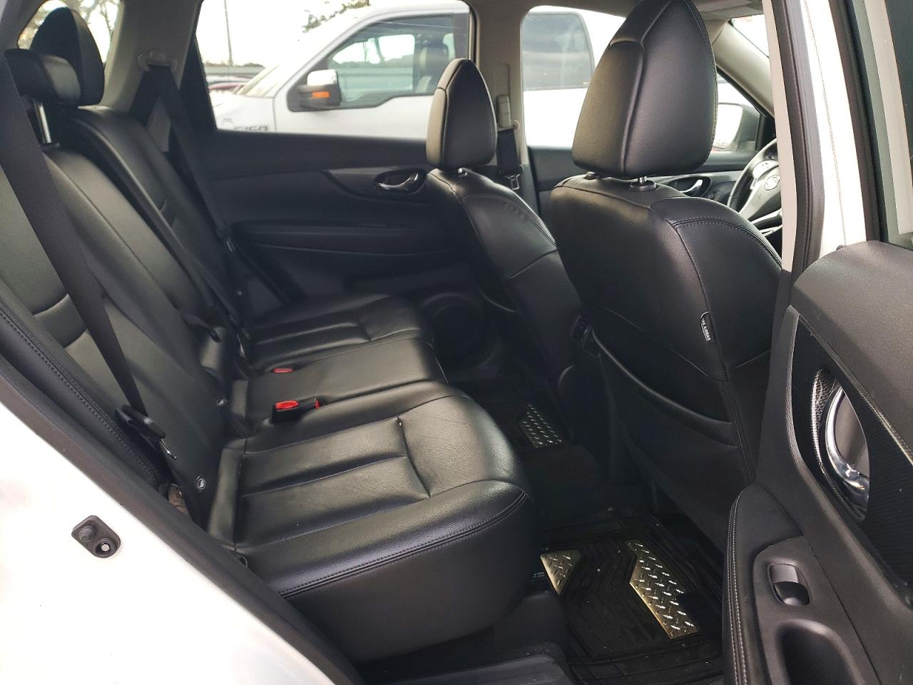 2016 NISSAN ROGUE S photo 11