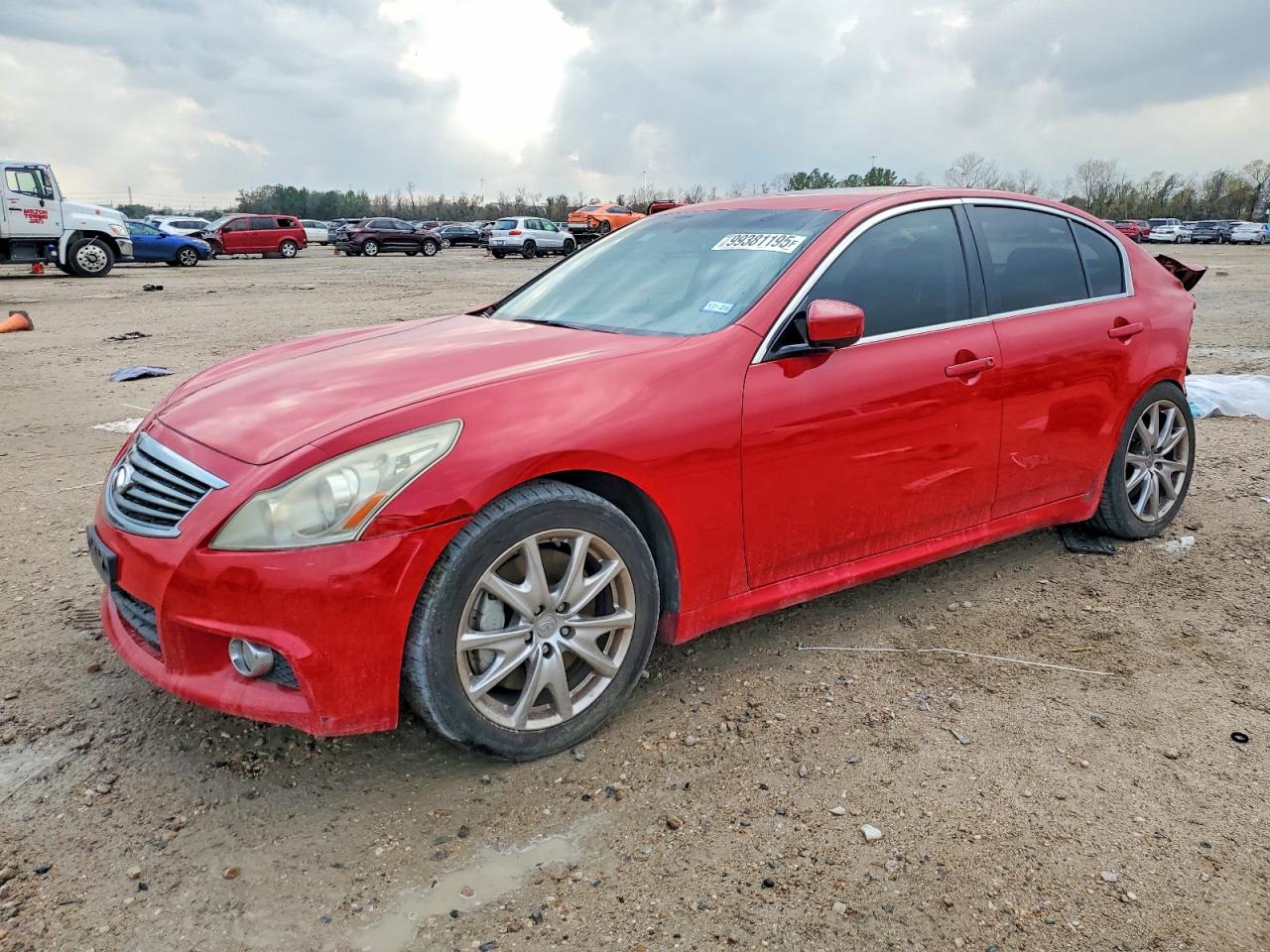 2011 INFINITI G37