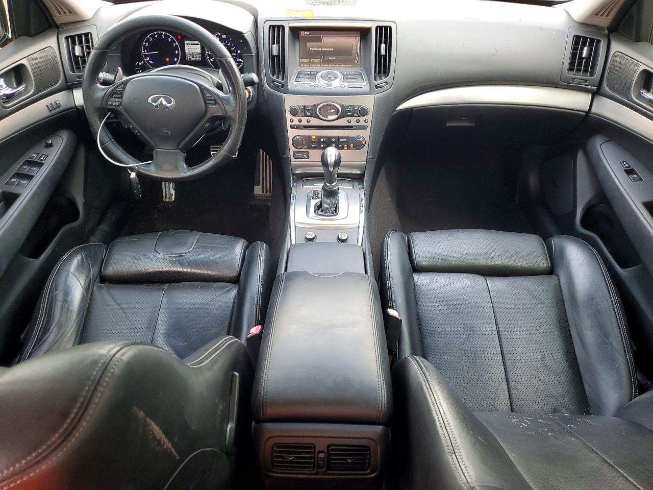 2011 INFINITI G37 photo 15