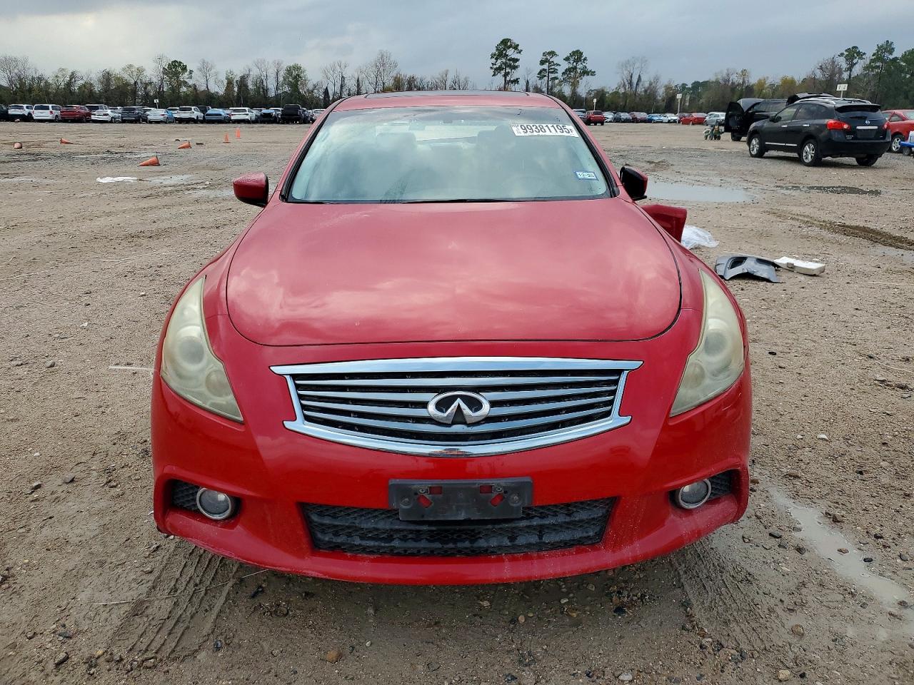 2011 INFINITI G37 photo 9