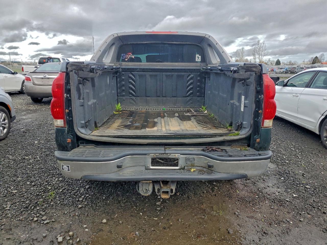 2004 CHEVROLET AVALANCHE K1500 photo 6