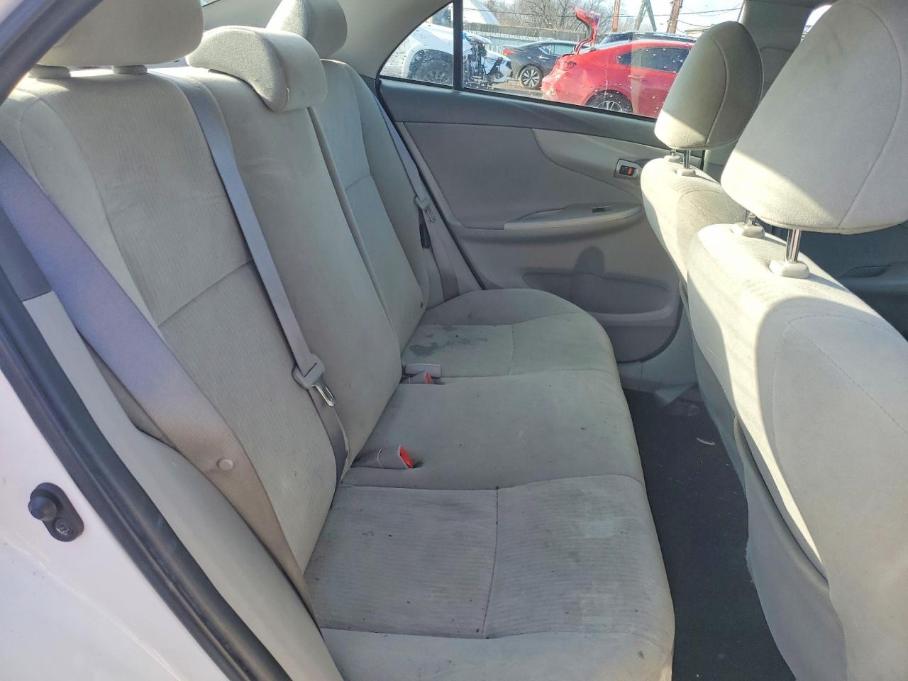 2010 TOYOTA COROLLA BASE photo 10