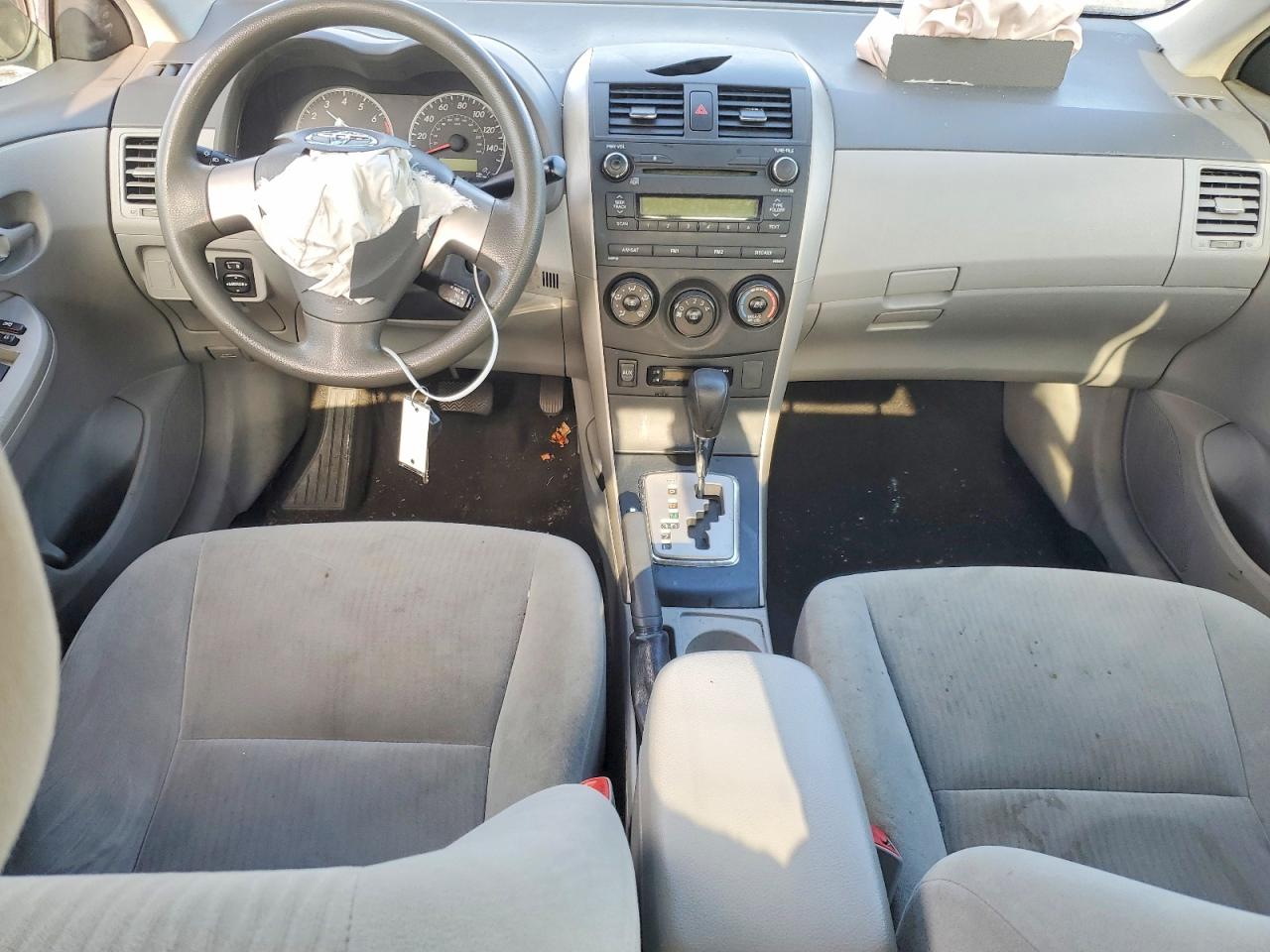 2010 TOYOTA COROLLA BASE photo 8