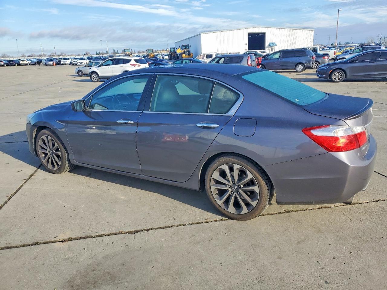 2015 HONDA ACCORD SPORT photo 2