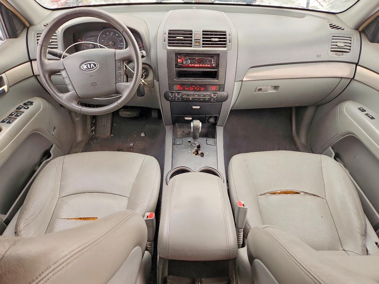 2009 KIA BORREGO LX photo 8