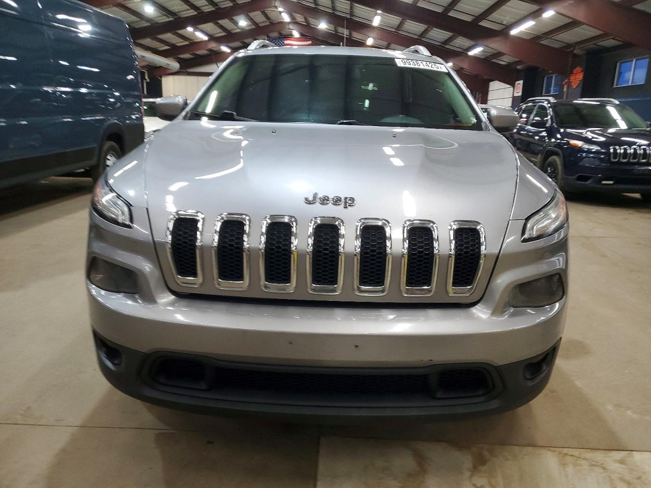 2017 JEEP CHEROKEE LATITUDE photo 5