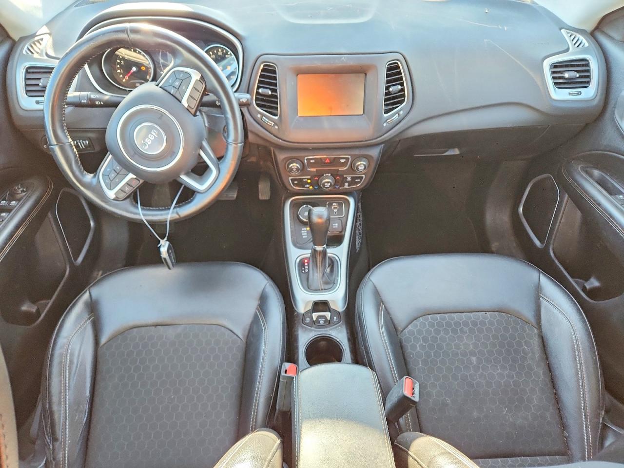 2019 JEEP COMPASS LATITUDE photo 8
