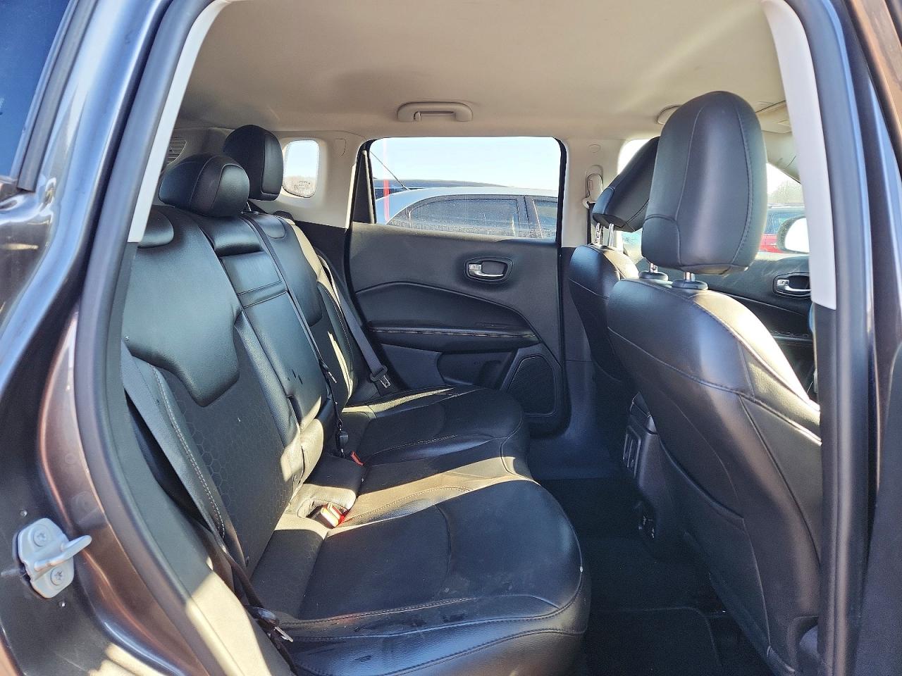 2019 JEEP COMPASS LATITUDE photo 10