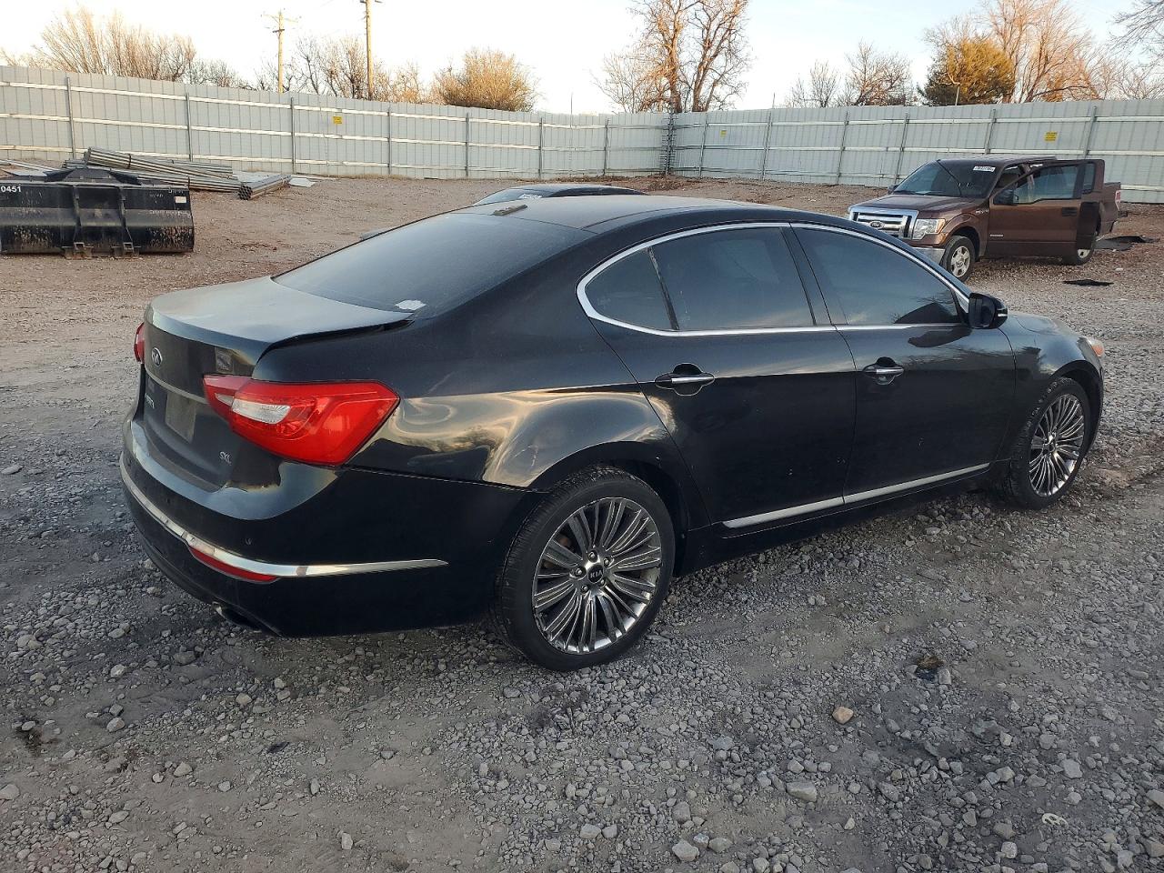 2014 KIA CADENZA PREMIUM photo 3