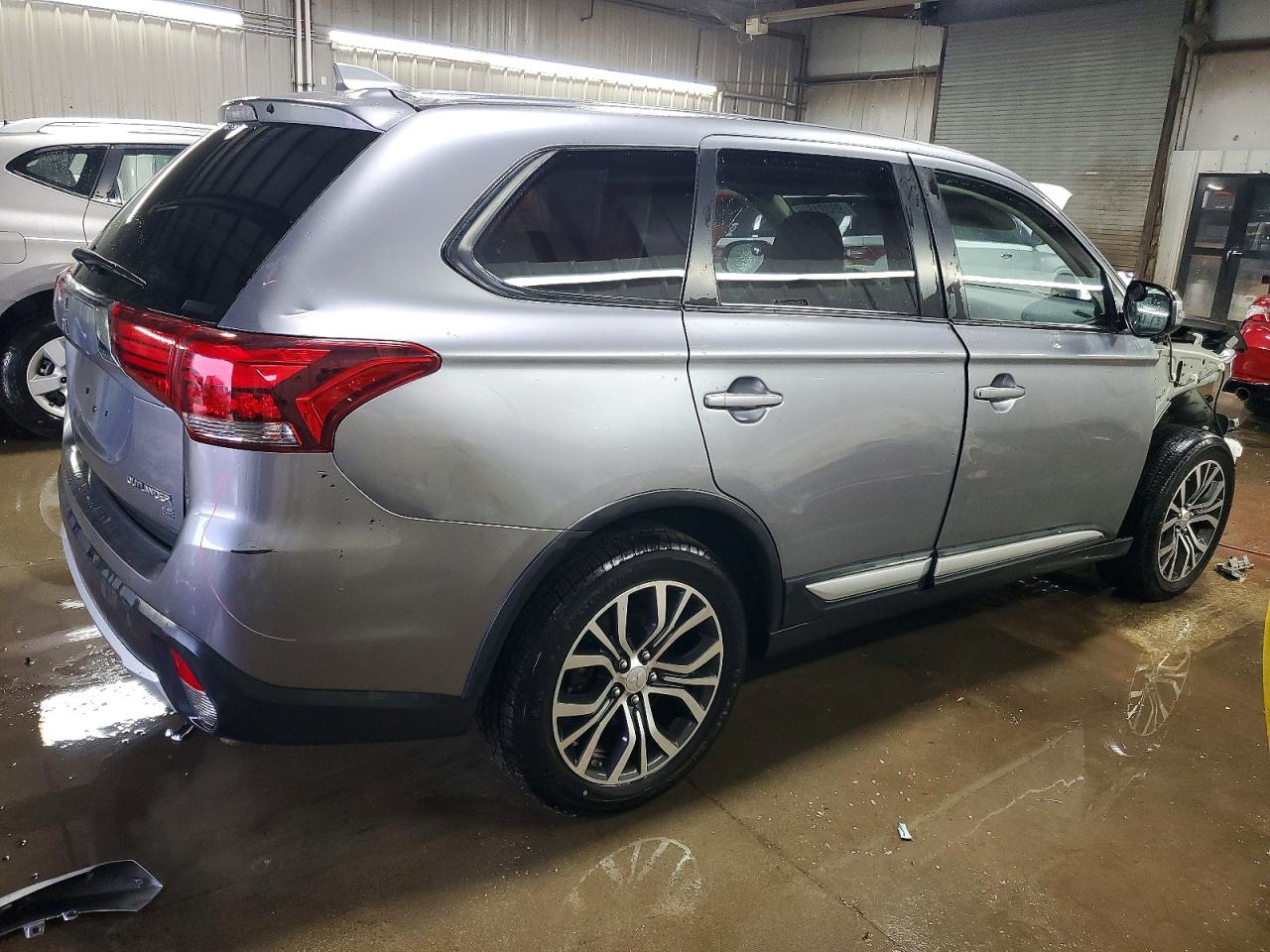 2017 MITSUBISHI OUTLANDER SE photo 3