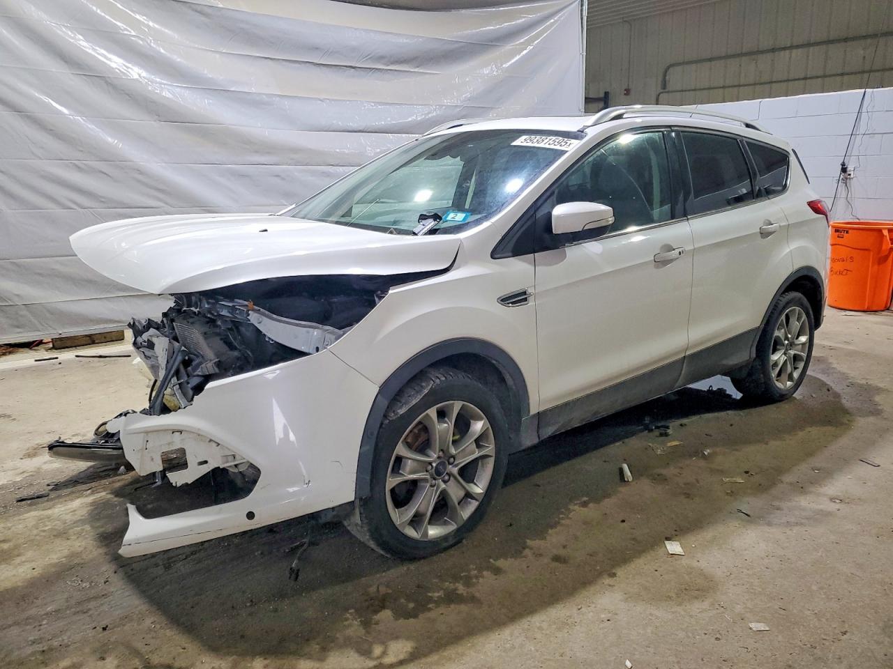 2015 FORD ESCAPE TITANIUM photo 2