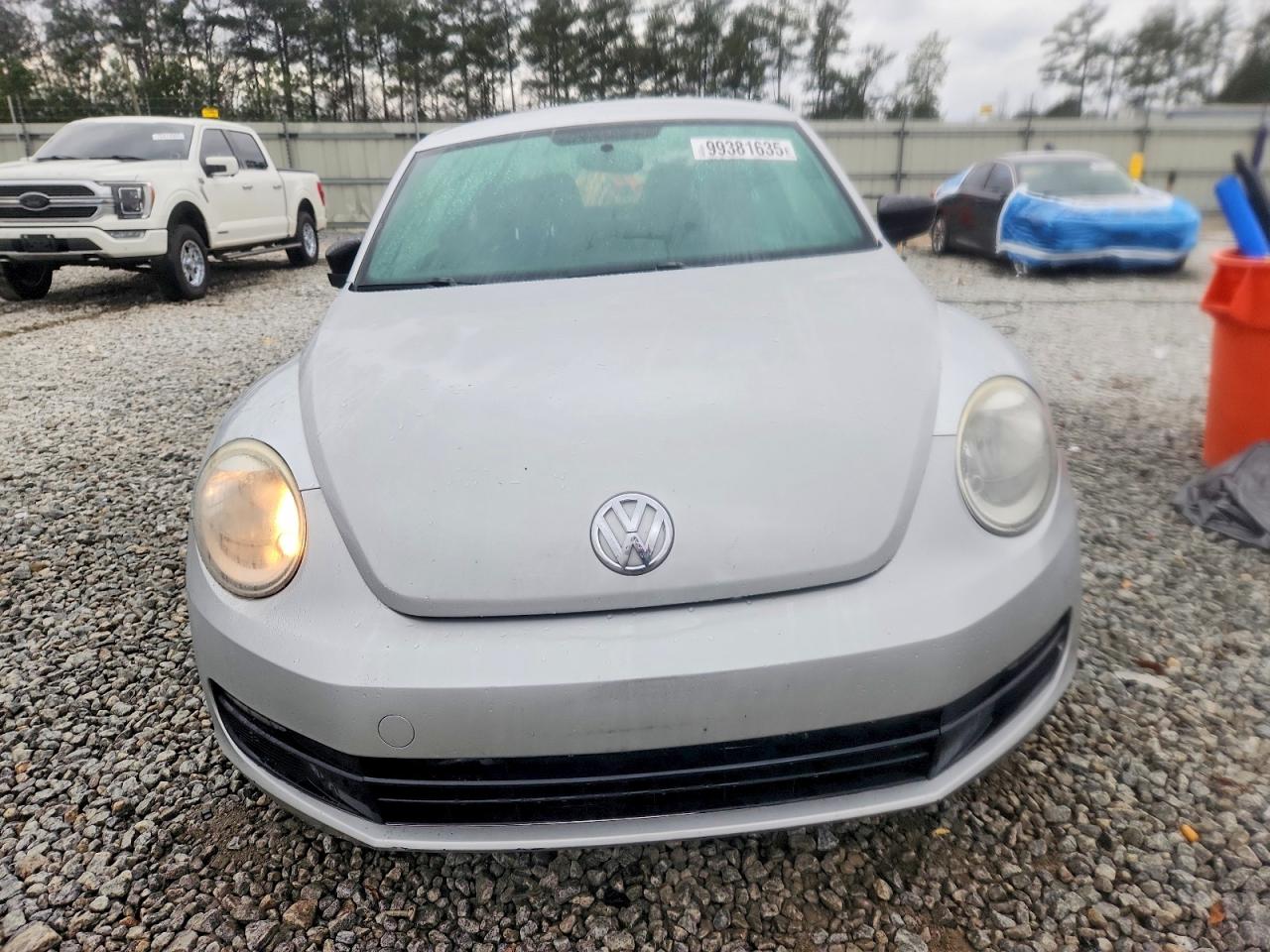2014 VOLKSWAGEN BEETLE photo 5