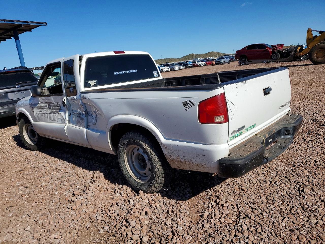 2003 CHEVROLET S TRUCK S10 photo 2