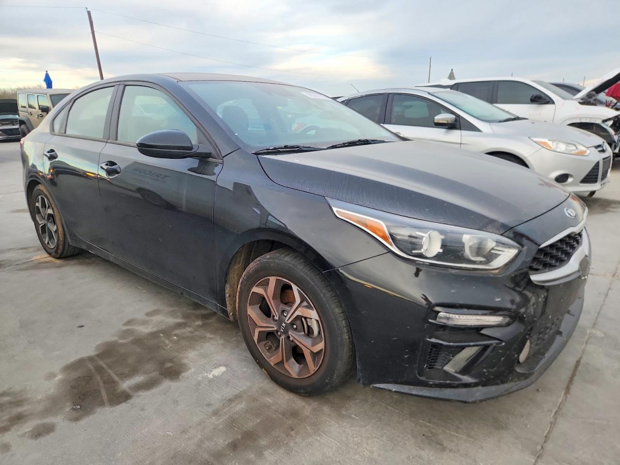 2021 KIA FORTE FE photo 4