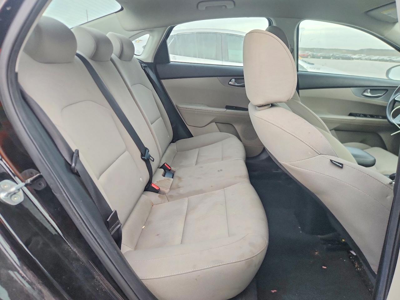 2021 KIA FORTE FE photo 10