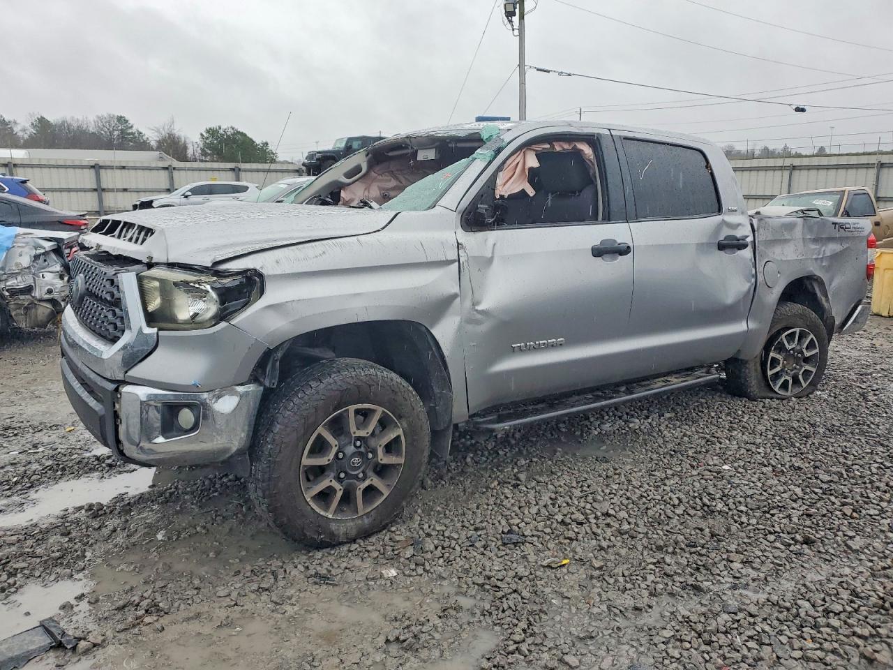2018 TOYOTA TUNDRA