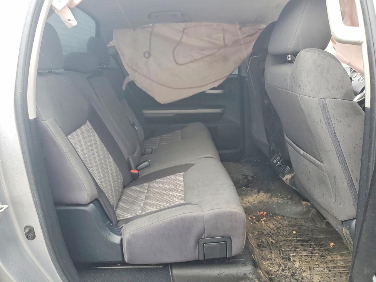2018 TOYOTA TUNDRA CREWMAX SR5 photo 10