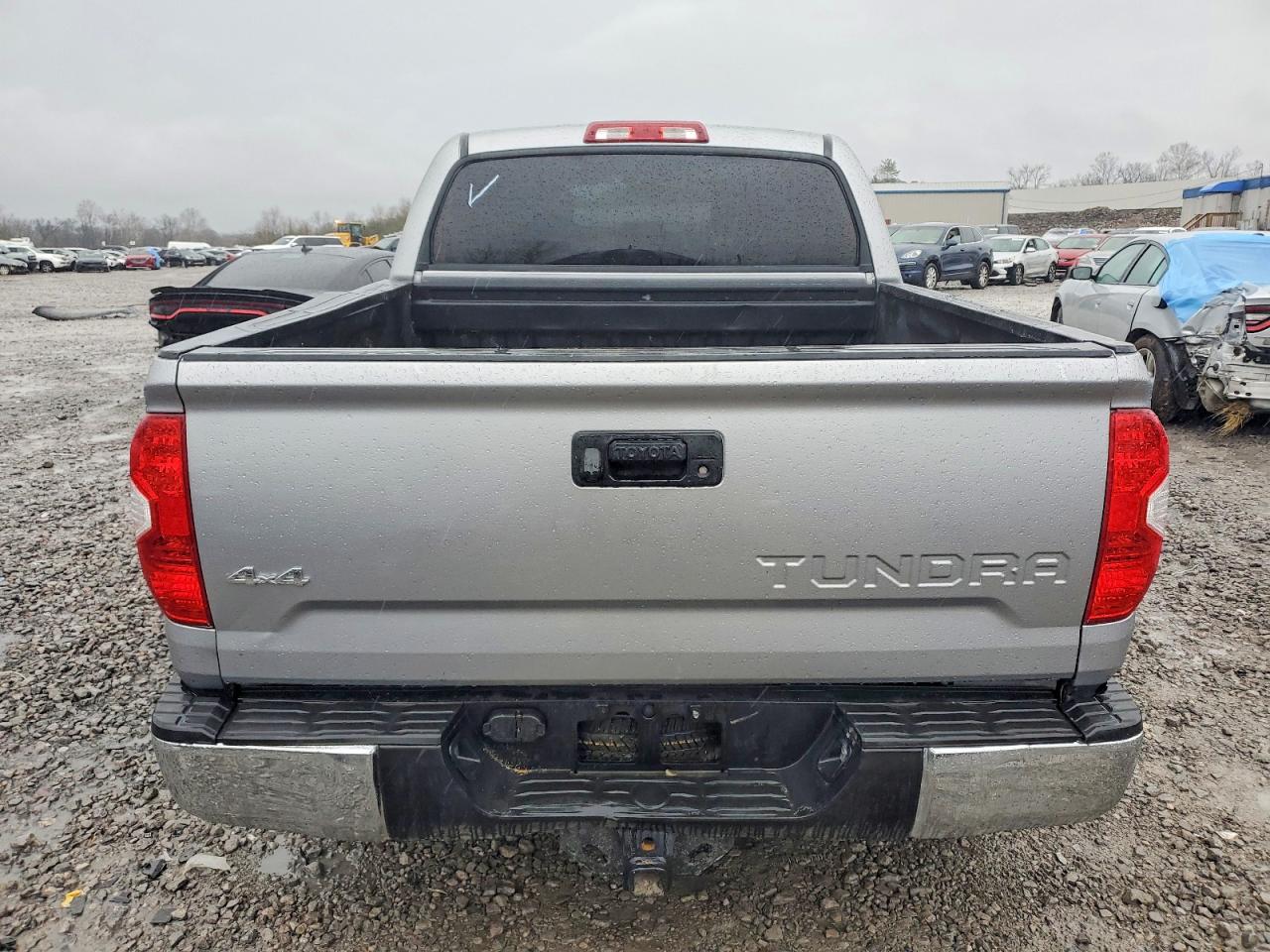 2018 TOYOTA TUNDRA CREWMAX SR5 photo 6