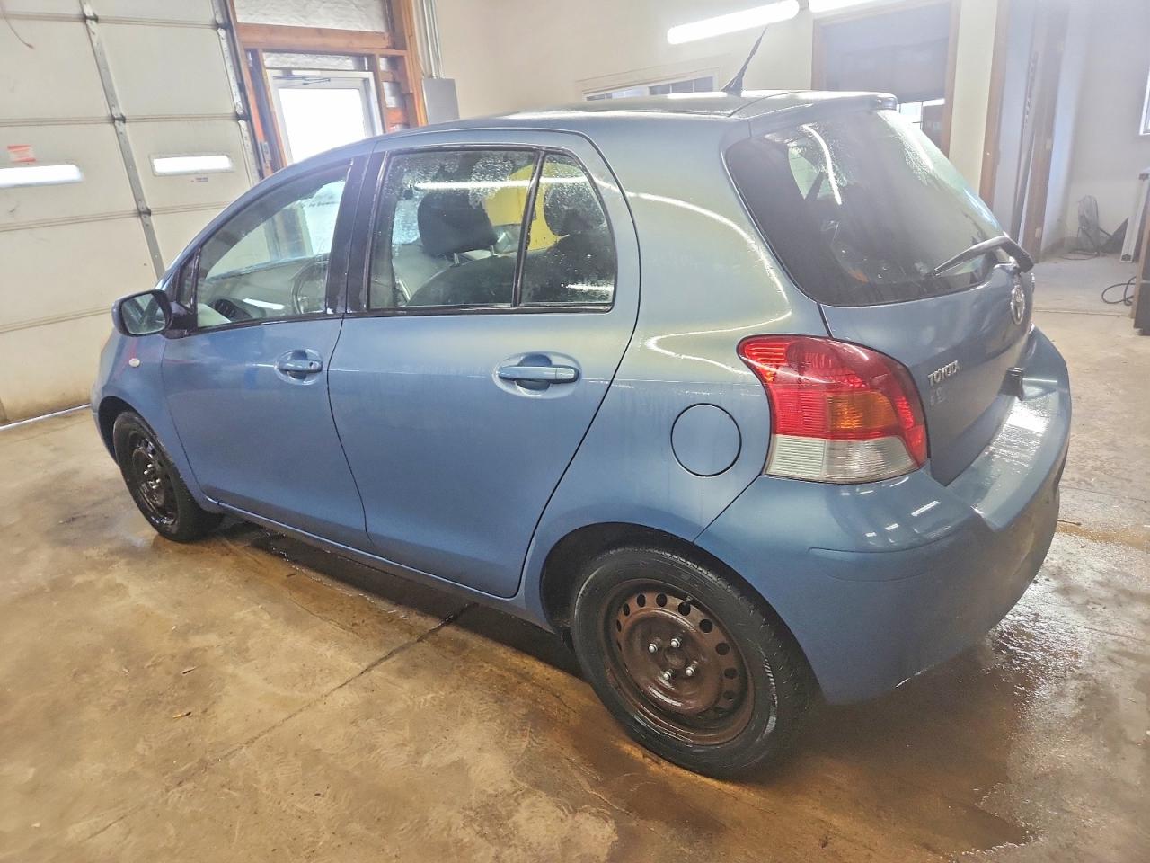2009 TOYOTA YARIS photo 4