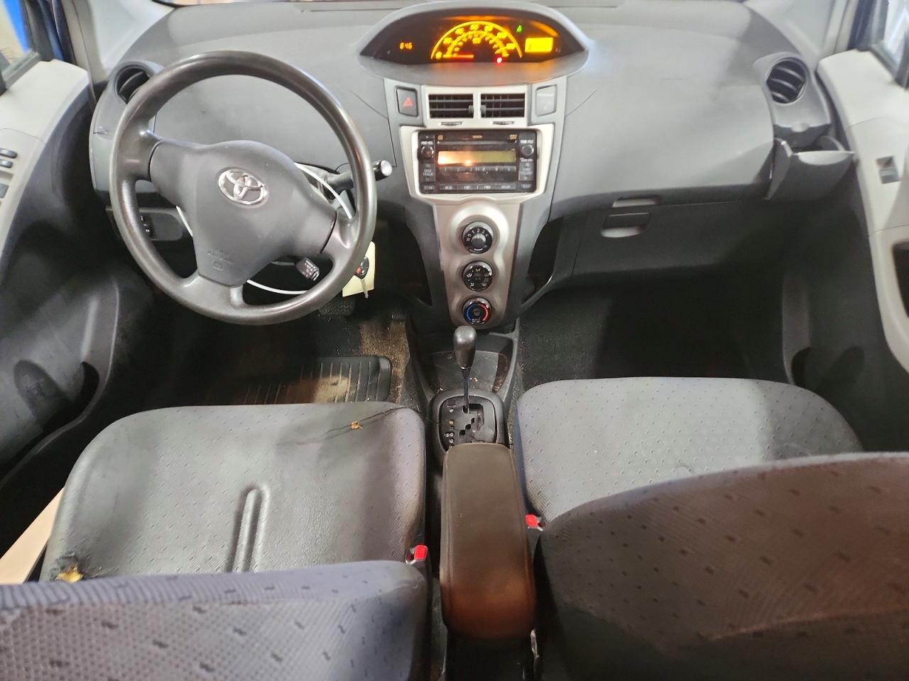 2009 TOYOTA YARIS photo 22