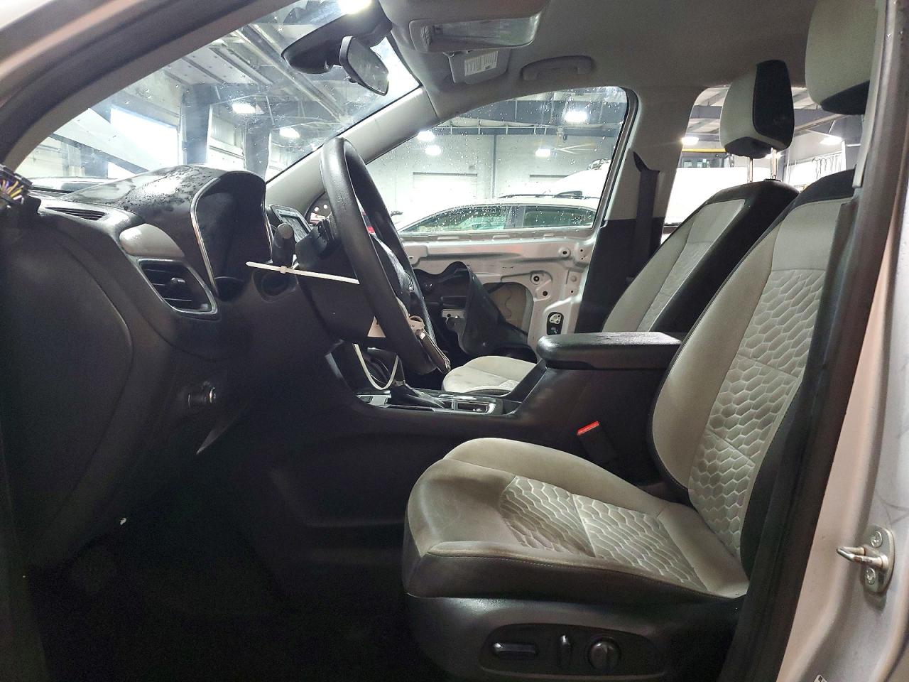 2021 CHEVROLET EQUINOX LS photo 7