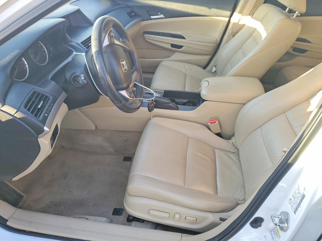 2012 HONDA ACCORD SE photo 7