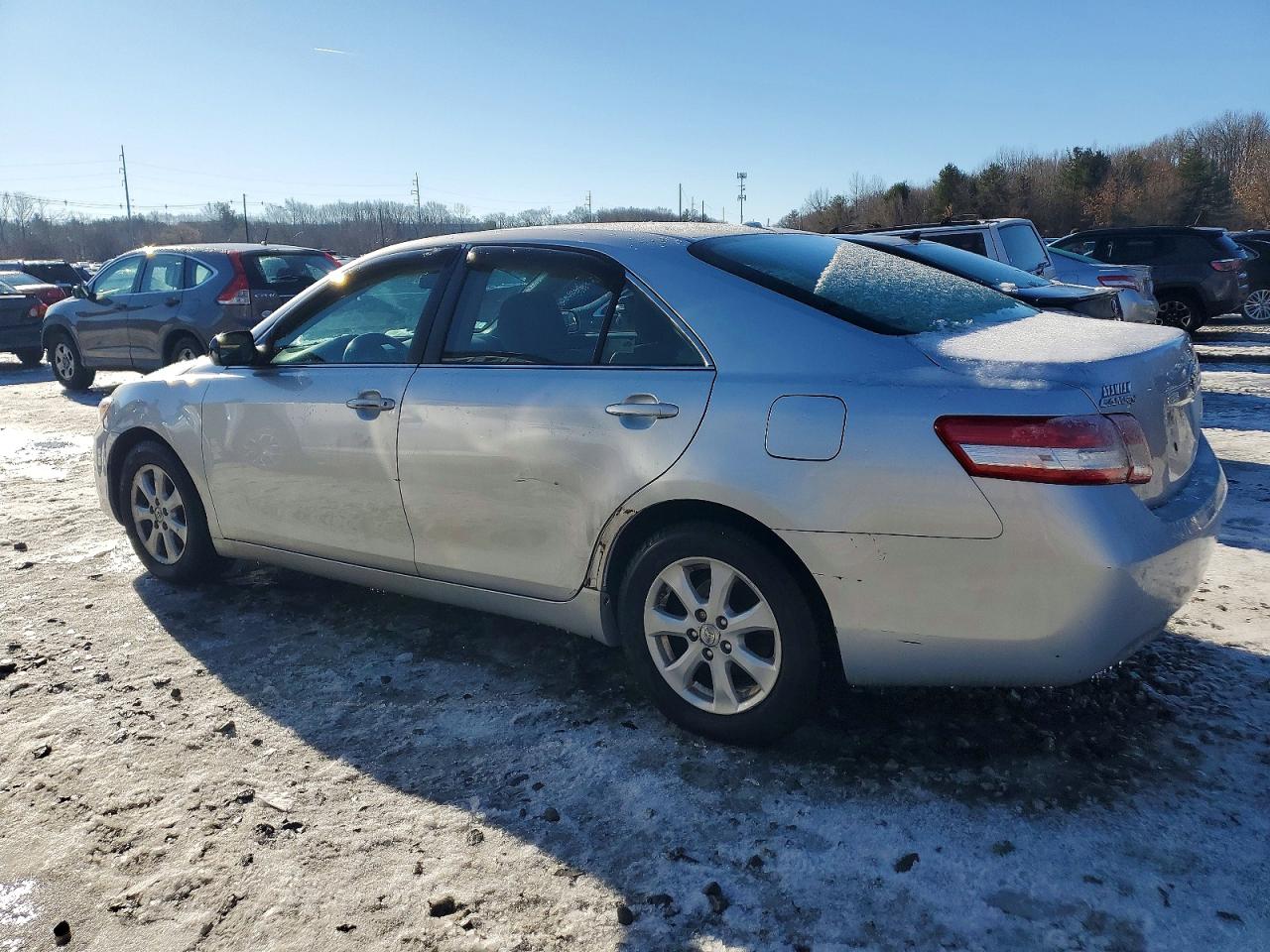 2011 TOYOTA CAMRY BASE photo 2