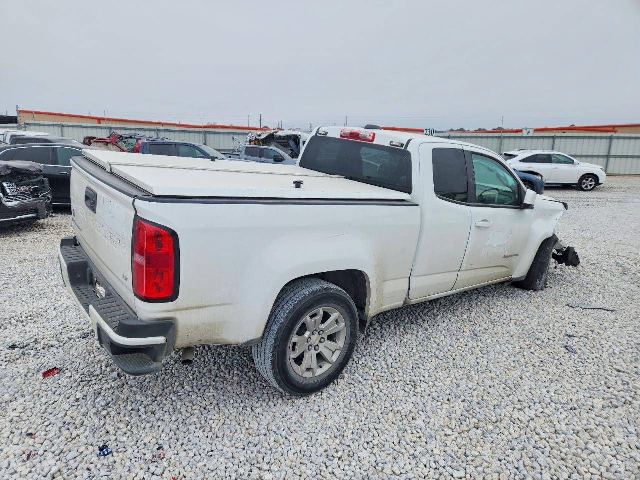 2022 CHEVROLET COLORADO LT photo 3