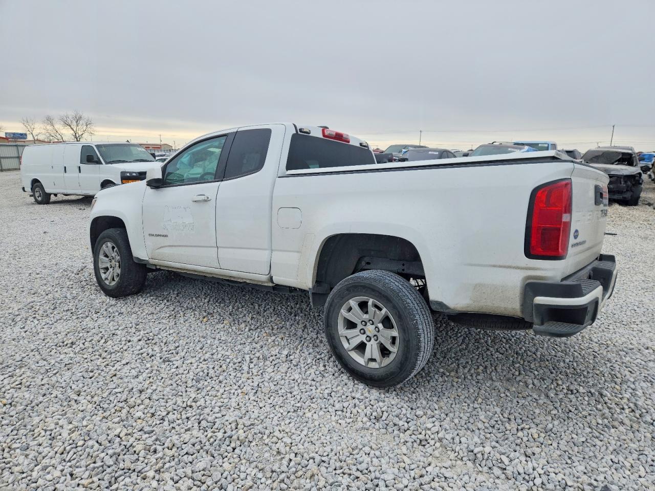2022 CHEVROLET COLORADO LT photo 2