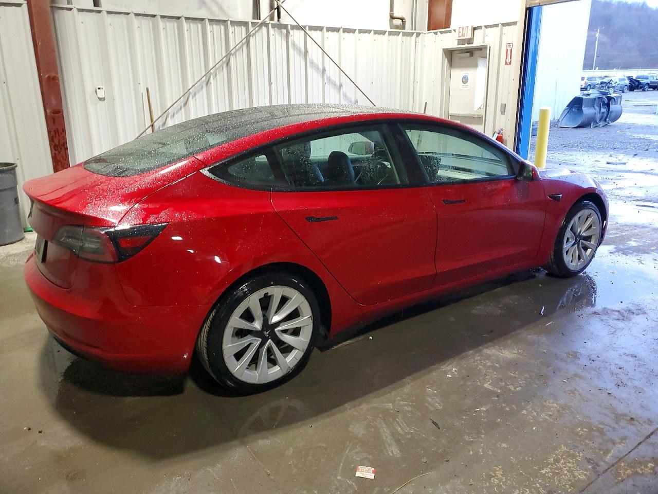 2022 TESLA MODEL 3 photo 3