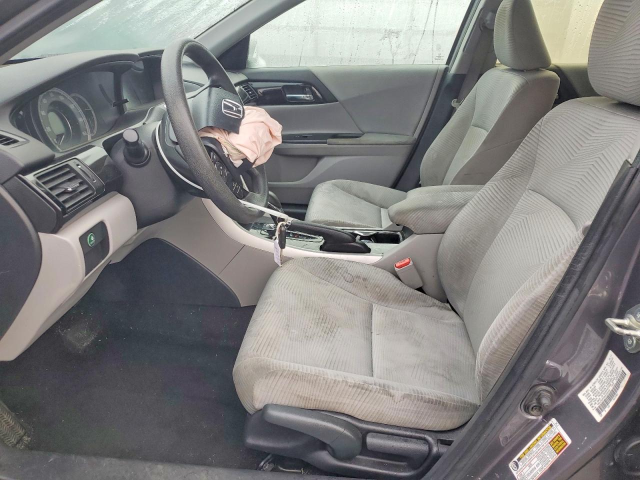 2017 HONDA ACCORD LX photo 7