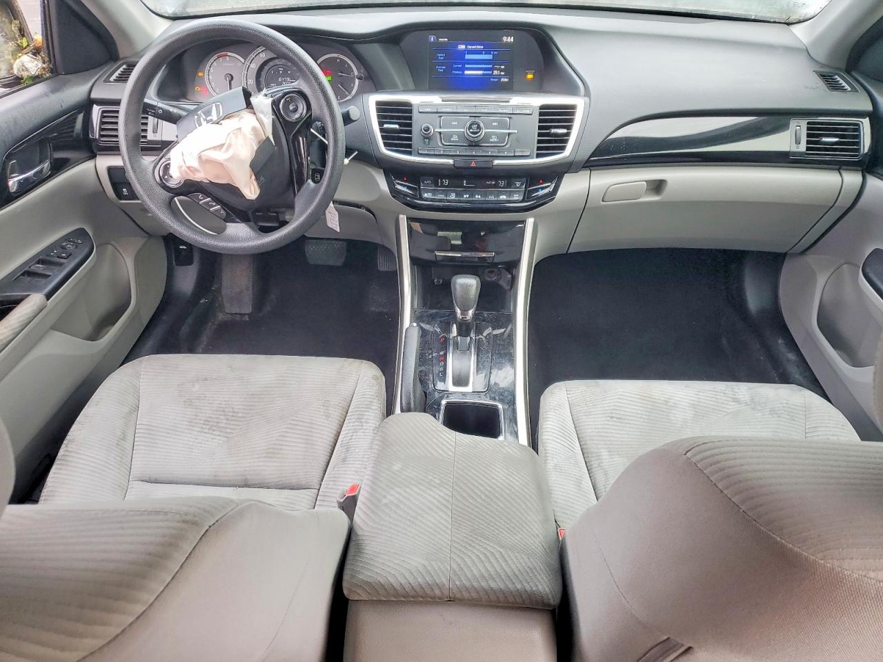 2017 HONDA ACCORD LX photo 8
