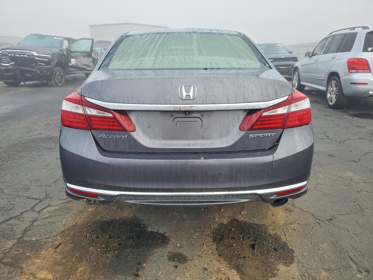 2017 HONDA ACCORD LX photo 6
