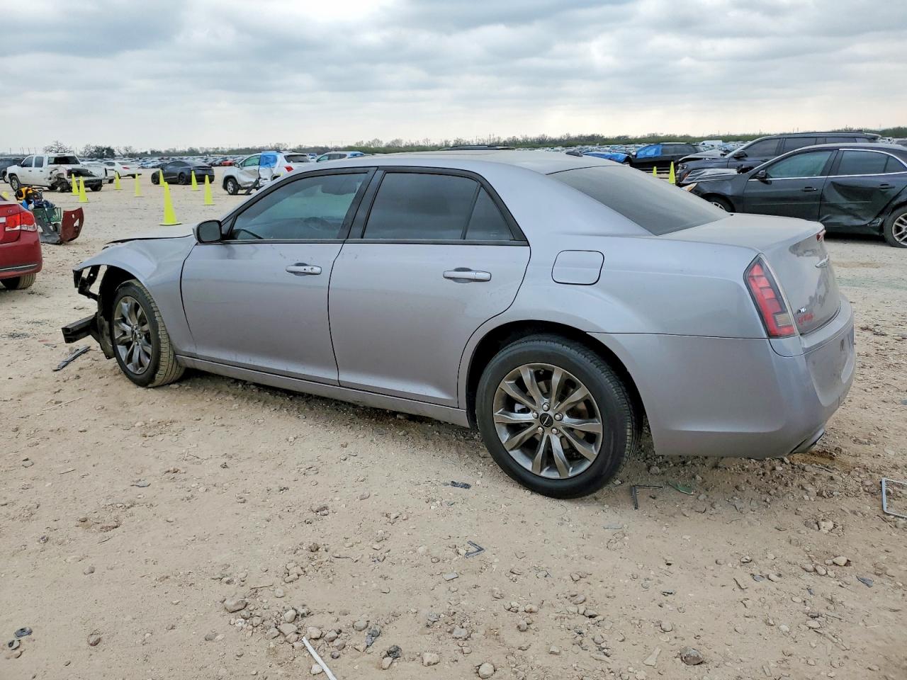 2014 CHRYSLER 300 S photo 2