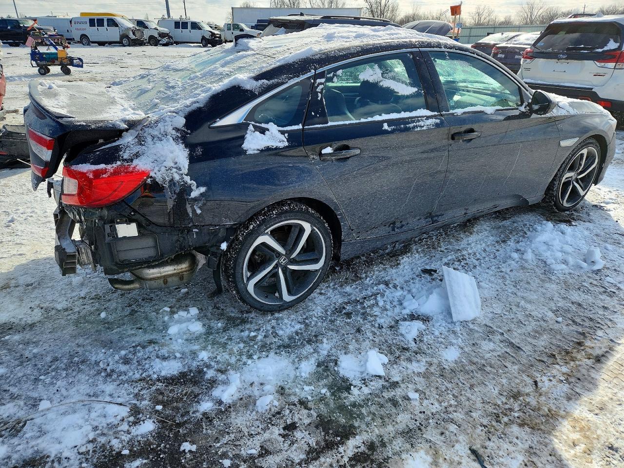 2018 HONDA ACCORD SPORT photo 3