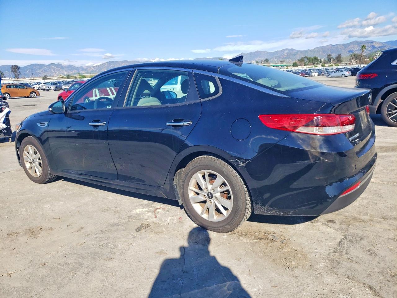 2016 KIA OPTIMA LX photo 2