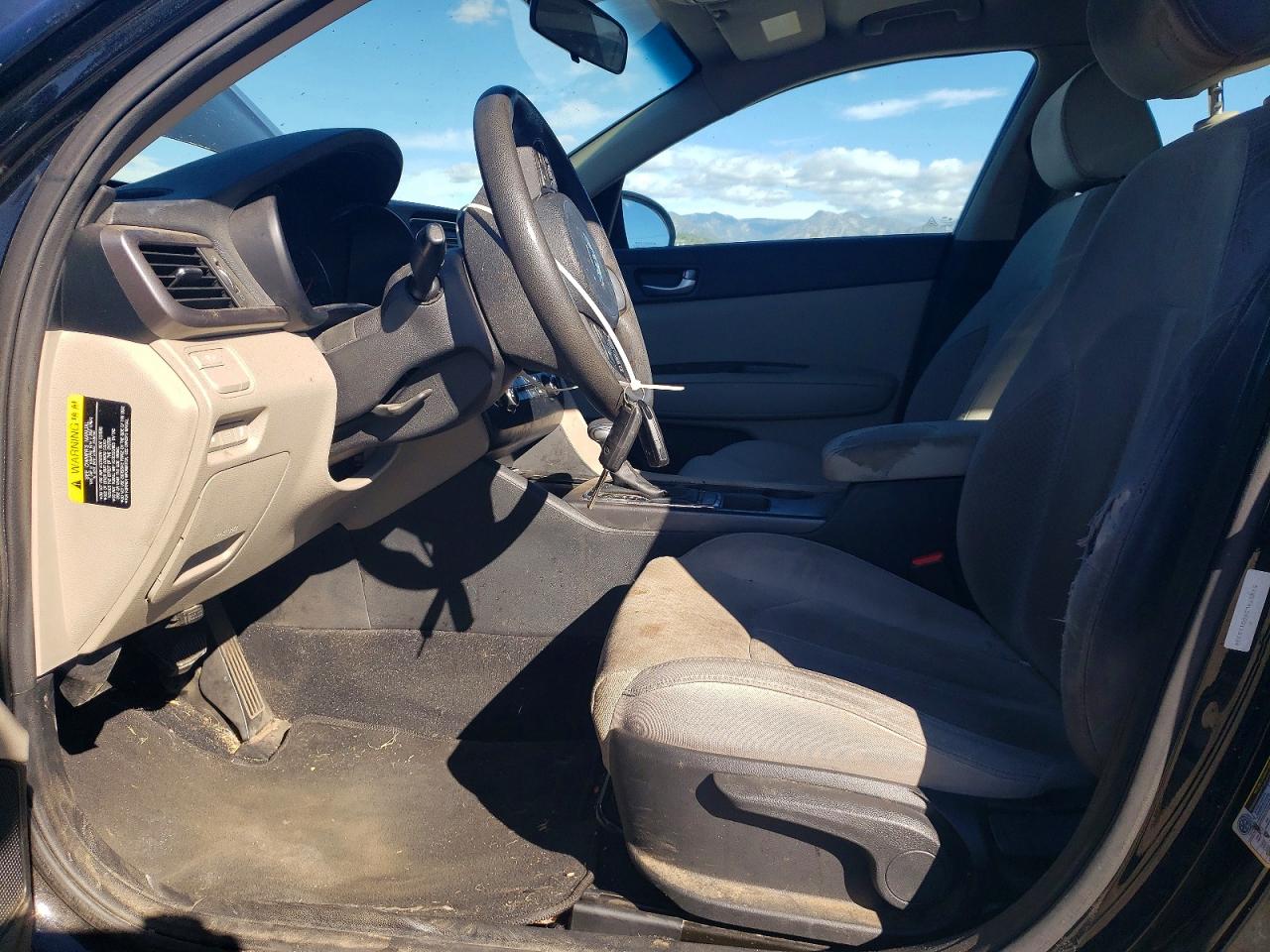 2016 KIA OPTIMA LX photo 7