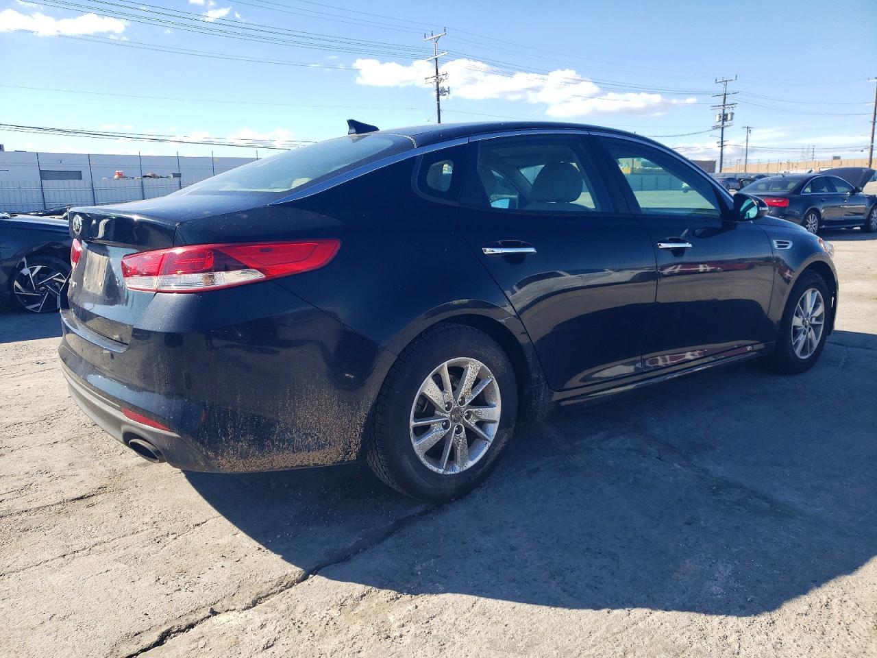 2016 KIA OPTIMA LX photo 3