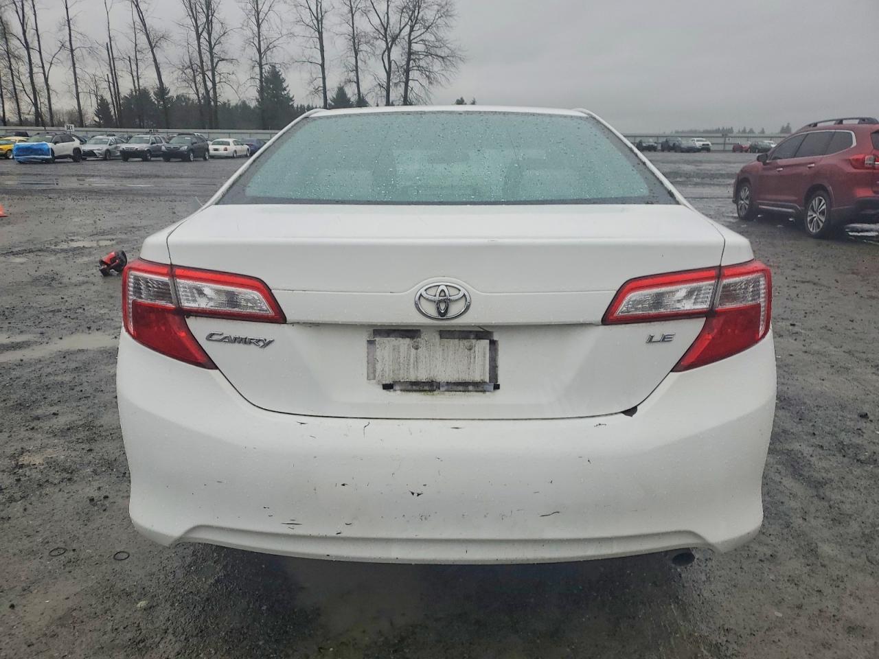 2014 TOYOTA CAMRY L photo 6
