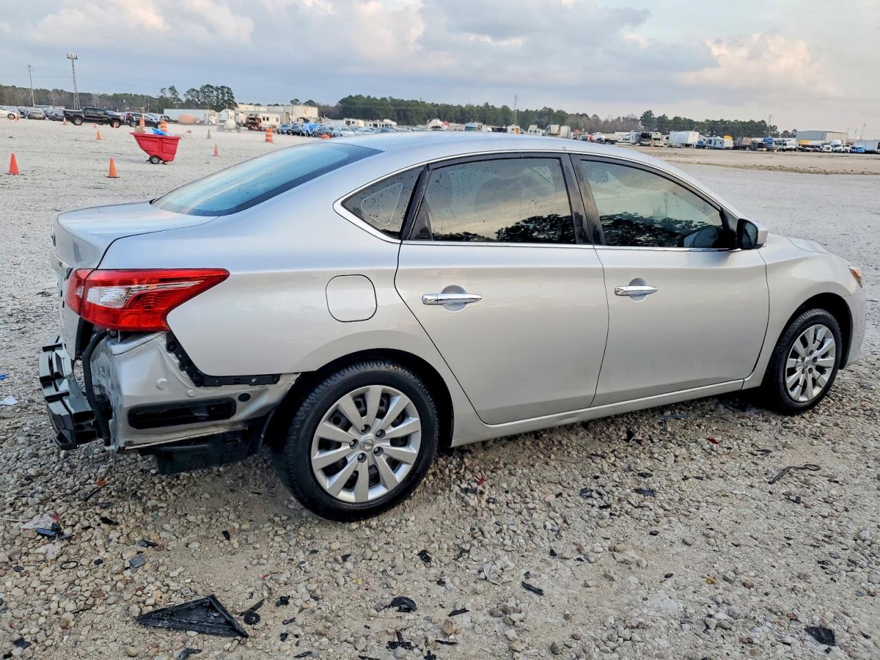 2019 NISSAN SENTRA S photo 3