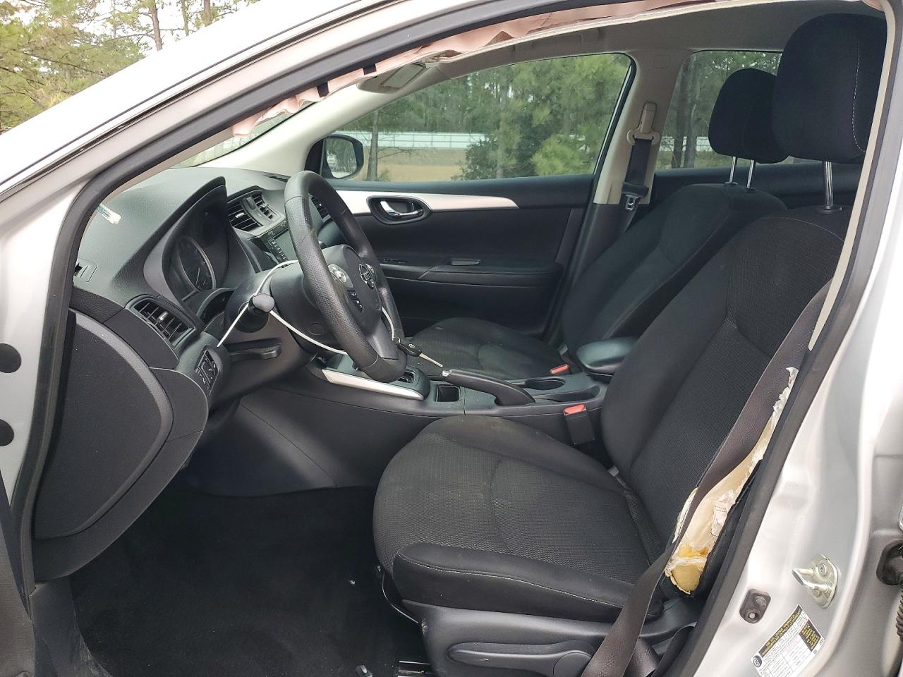 2019 NISSAN SENTRA S photo 7