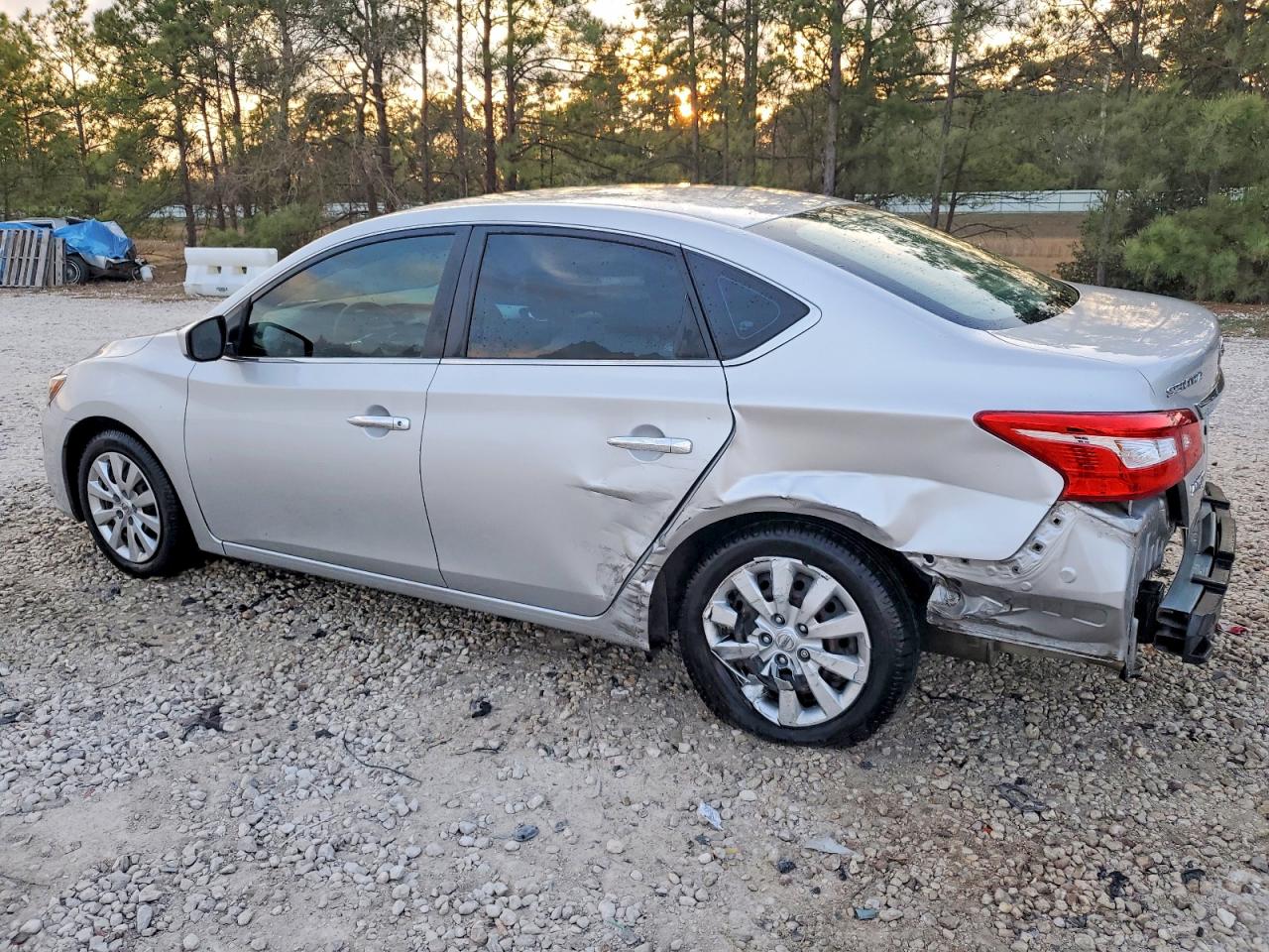 2019 NISSAN SENTRA S photo 2